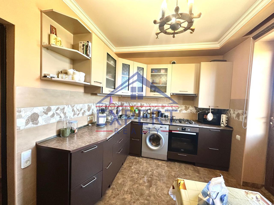 ԷՐԵԲՈՒՆԻ, ՏԻԳՐԱՆ ՄԵԾ, 3 ՍԵՆՅԱԿ