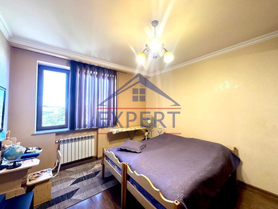 ԷՐԵԲՈՒՆԻ, ՏԻԳՐԱՆ ՄԵԾ, 3 ՍԵՆՅԱԿ