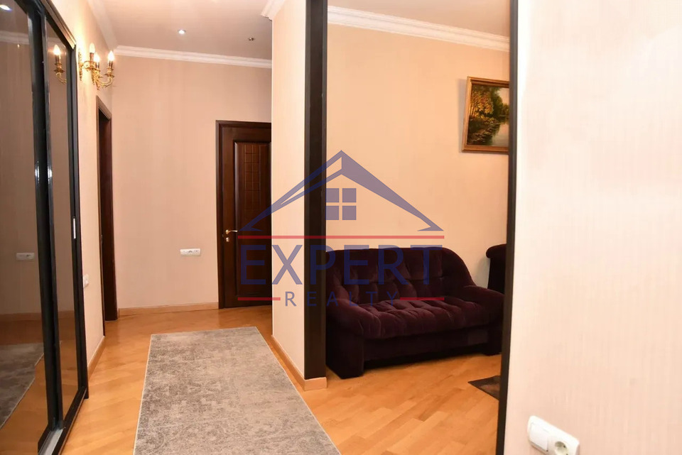 ԿԵՆՏՐՈՆ, ԹԱՄԱՆՅԱՆ, 3 ՍԵՆՅԱԿ