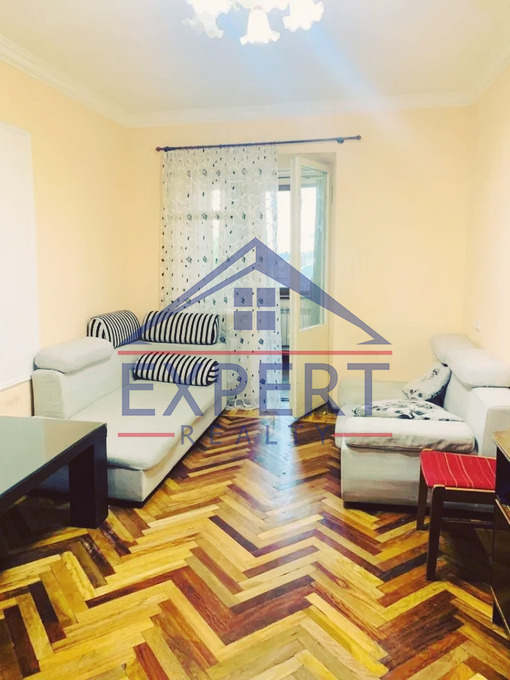 ԱՐԱԲԿԻՐ, ՀՐԱՉՅԱ ՔՈՉԱՐ ՓՈՂՈՑ, 3 ՍԵՆՅԱԿ