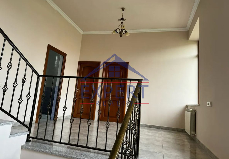 ԿԵՆՏՐՈՆ , ՀՐԱՆՏ ՇԱՀԻՆՅԱՆ Փ, 5 ՍԵՆՅԱԿ