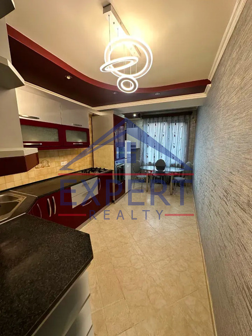 ԿԵՆՏՐՈՆ, ՌԱՖԱՅԵԼ ԼԵՄԿԻՆԻ ՓՈՂՈՑ, 3 ՍԵՆՅԱԿ