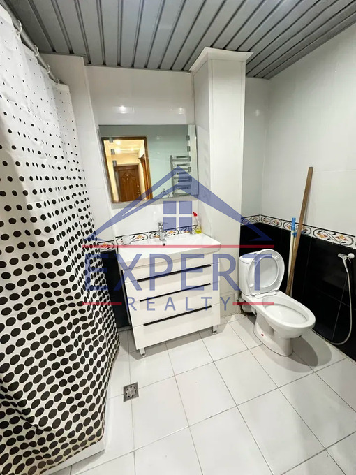 ԿԵՆՏՐՈՆ, ՌԱՖԱՅԵԼ ԼԵՄԿԻՆԻ ՓՈՂՈՑ, 3 ՍԵՆՅԱԿ