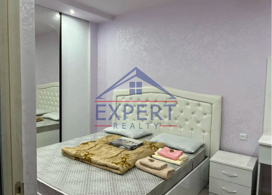 ԿԵՆՏՐՈՆ, ԿՈՐՅՈՒՆԻ ՓՈՂՈՑ, 3 ՍԵՆՅԱԿ