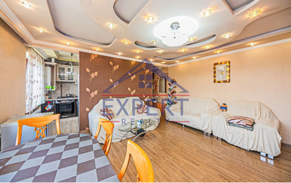 ԱՐԱԲԿԻՐ, ԱԶԱՏՈՒԹՅԱՆ ՊՈՂՈՏԱ, 4 ՍԵՆՅԱԿ