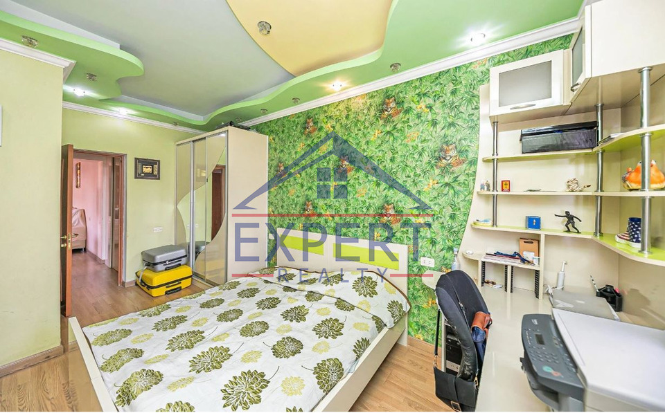 ԱՐԱԲԿԻՐ, ԱԶԱՏՈՒԹՅԱՆ ՊՈՂՈՏԱ, 4 ՍԵՆՅԱԿ