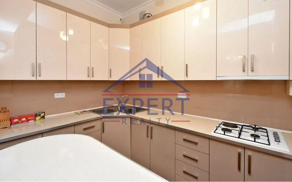 ԿԵՆՏՐՈՆ, ԵԿՄԱԼՅԱՆ ՓՈՂՈՑ, 2 ՍԵՆՅԱԿ