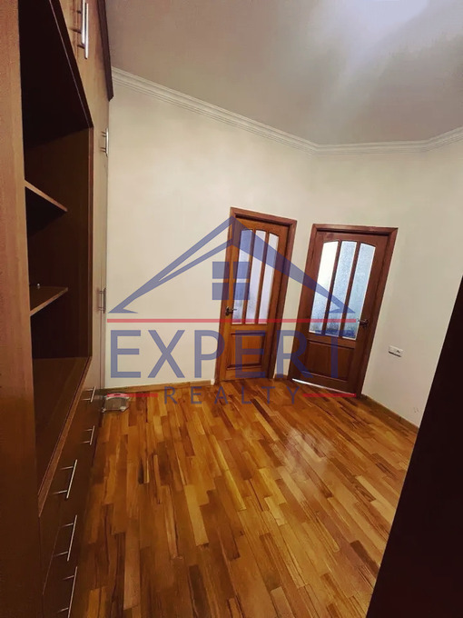 ԿԵՆՏՐՈՆ , ԱՐԳԻՇՏԻ Թ , 3 ՍԵՆՅԱԿ