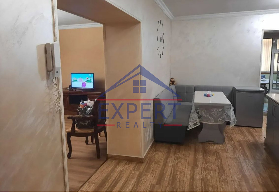 ԱՐԱԲԿԻՐ, ԱՐԱՄ ԽԱՉԱՏՐՅԱՆ ՓՈՂՈՑ, 4 ՍԵՆՅԱԿ