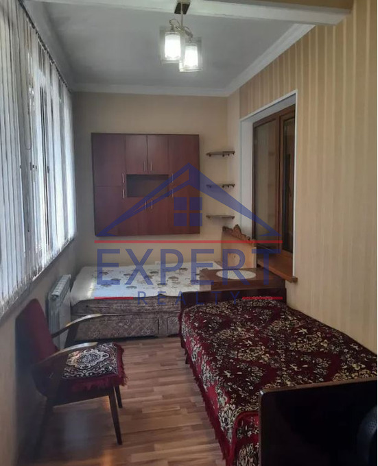 ԱՐԱԲԿԻՐ, ԱՐԱՄ ԽԱՉԱՏՐՅԱՆ ՓՈՂՈՑ, 4 ՍԵՆՅԱԿ