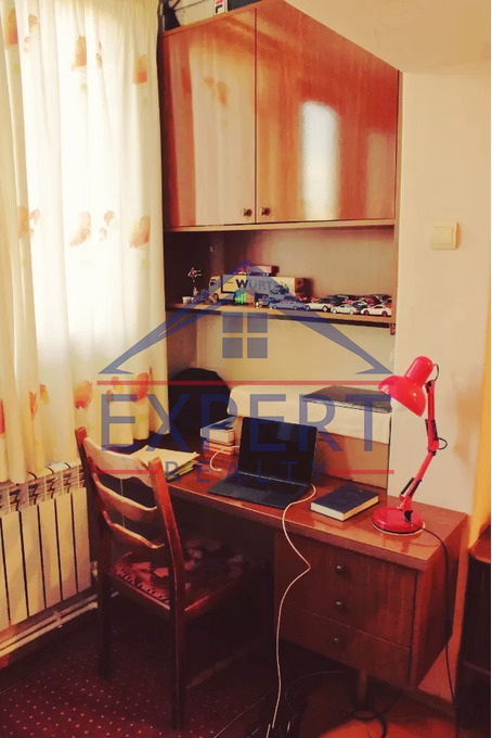 ԱՐԱԲԿԻՐ, ԿՈՄԻՏԱՍԻ ՊՈՂՈՏԱ, 2 ՍԵՆՅԱԿ