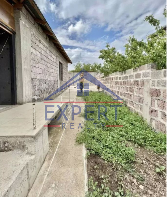 ԱՎԱՆ, 3ՐԴ ՓՈՂՈՑ  4 ՍԵՆՅԱԿ