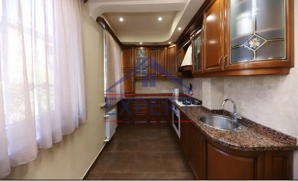 ԱՋԱՓՆՅԱԿ, ԼԵՆԻՆԳՐԱԴՅԱՆ ՓՈՂՈՑ, 3  ՍԵՆՅԱԿ