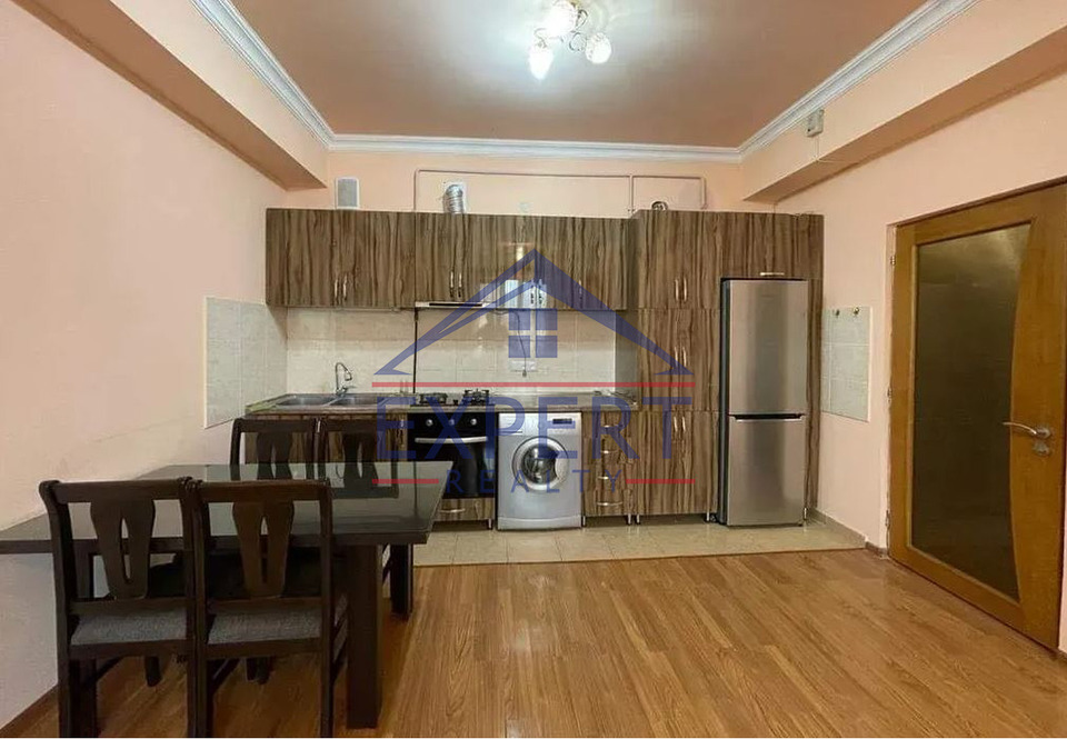Կենտրոն, Արգիշտի փողոց, 3 սենյակ
