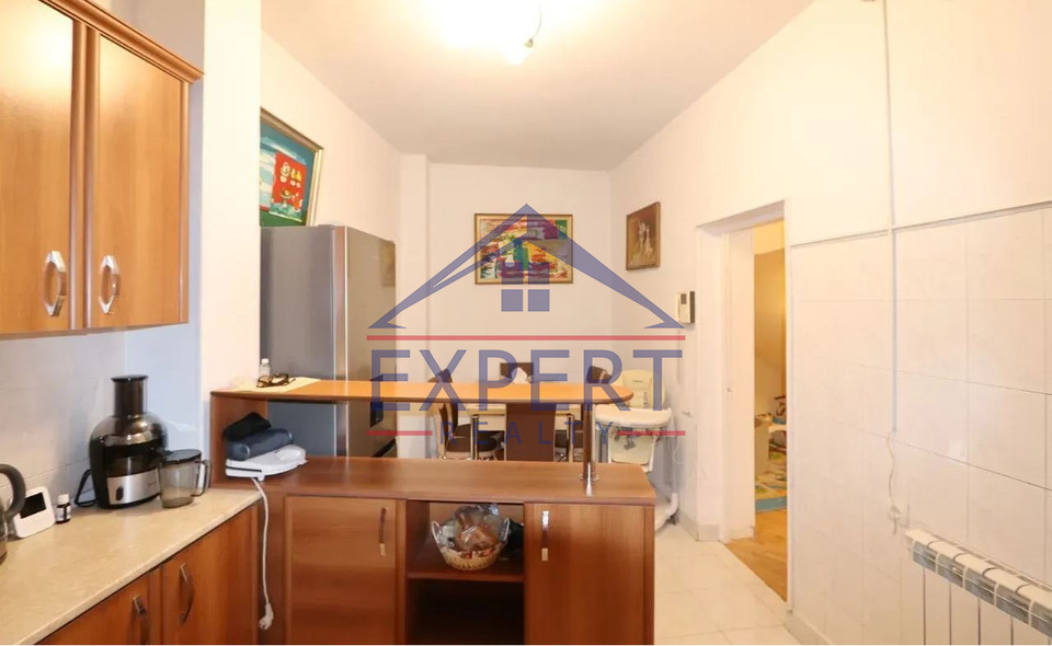ԿԵՆՏՐՈՆ, ՏԻԳՐԱՆ ՄԵԾ ՊՈՂՈՏԱ, 7 ՍԵՆՅԱԿ
