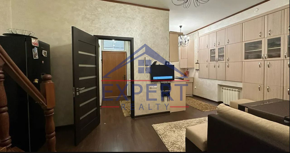 ԱՎԱՆ ,ՍԱՅԱԹ ՆՈՎԱ ԹԱՂԱՄԱՍ, 3 ՍԵՆՅԱԿ
