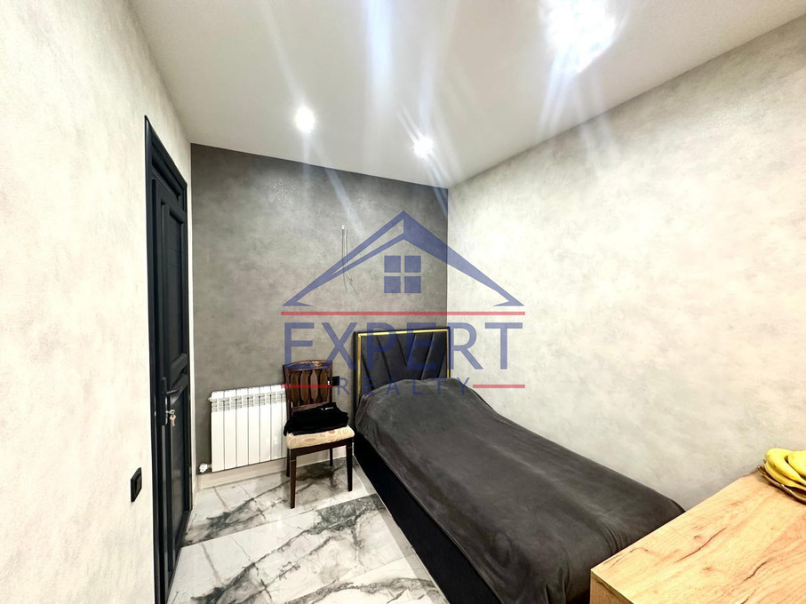 ԱՐԱԲԿԻՐ, ԳՅՈՒԼԲԵԿՅԱՆ ՓՈՂՈՑ, 3 ՍԵՆՅԱԿ