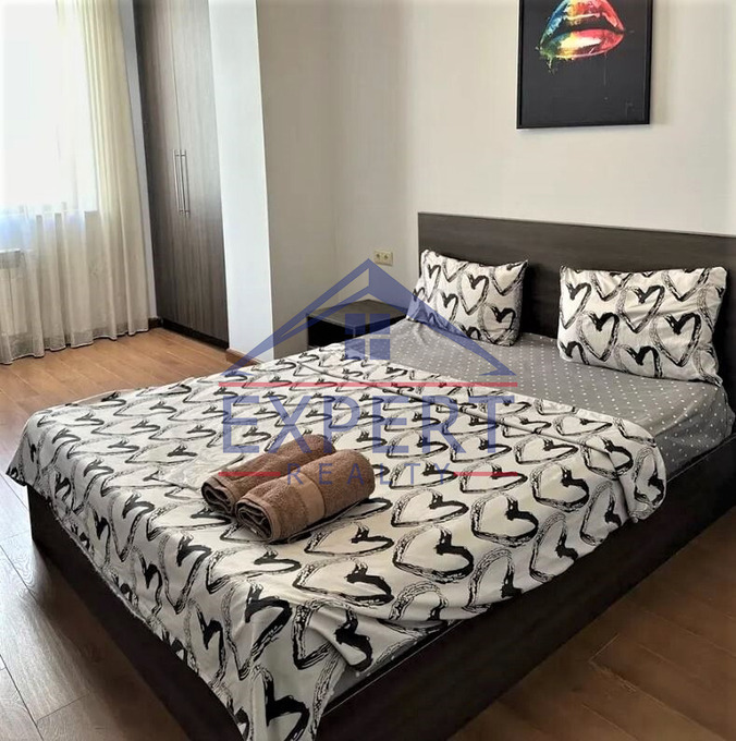 ԿԵՆՏՐՈՆ, ԲՈՒԶԱՆԴԻ ՓՈՂՈՑ, 2 ՍԵՆՅԱԿ