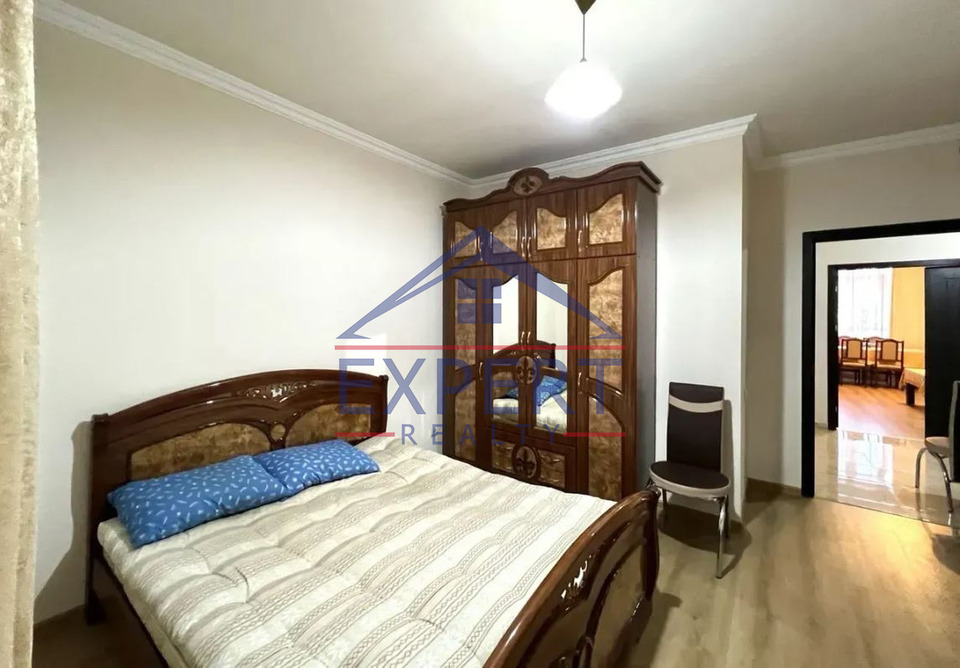 ԱՐԱԲԿԻՐ, ՍՈՒՆԴՈՒԿՅԱՆ ՓՈՂՈՑ, 3 ՍԵՆՅԱԿ