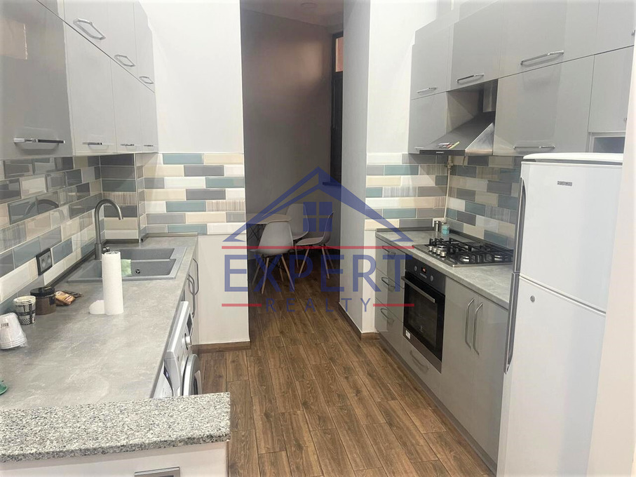 ԿԵՆՏՐՈՆ ՉԱՐԵՆՑԻ ՓՈՂՈՑ, 2 սենյակ