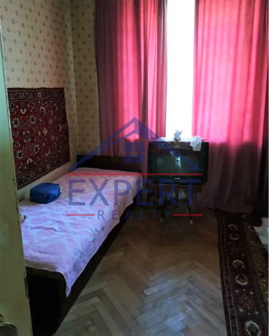 Նոր Նորքում, Դավիթ Մալյան փողոցում, 3 սենյակ