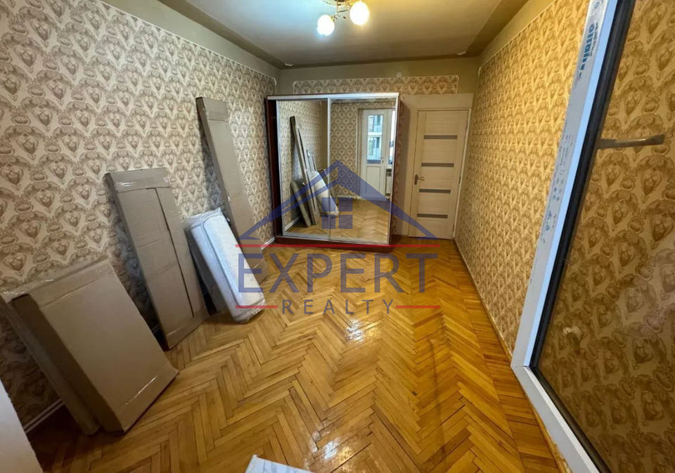 ԱՐԱԲԿԻՐ, ԳՐԻԲՈՅԵԴՈՎԻ ՓՈՂՈՑ, 3 ՍԵՆՅԱԿ