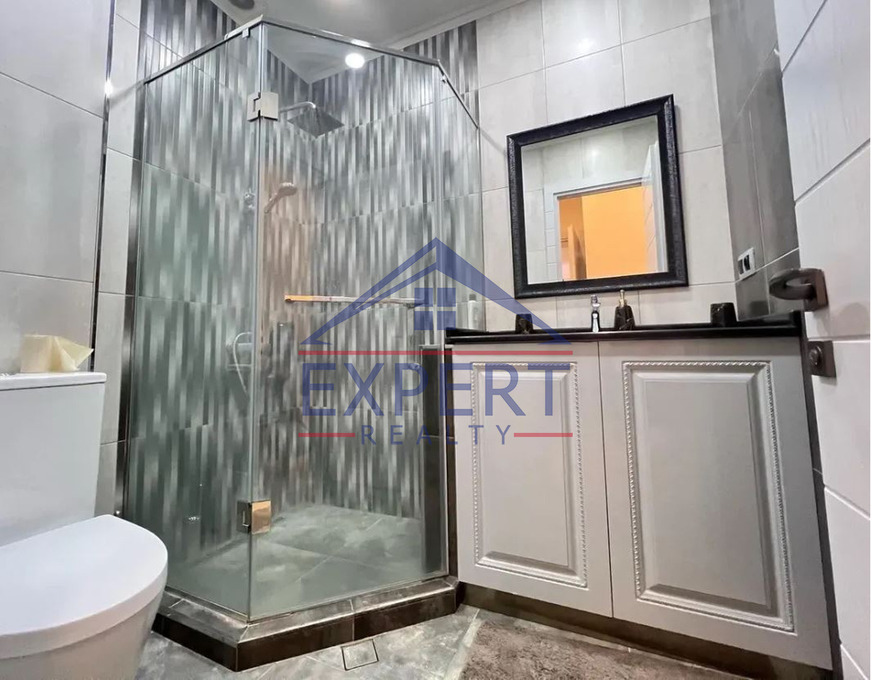 ԿԵՆՏՐՈՆ, ԾԻԾԵՌՆԱԿԱԲԵՐԴԻ ԽՃՈՒՂԻ, 3 ՍԵՆՅԱԿ