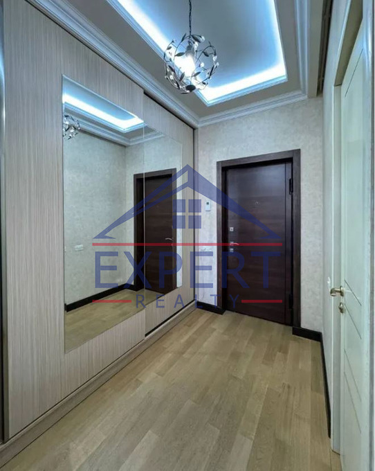 ԿԵՆՏՐՈՆ , ՍԱՅԱԹ-ՆՈՎԱ ՊՈՂՈՏԱ , 3 ՍԵՆՅԱԿ