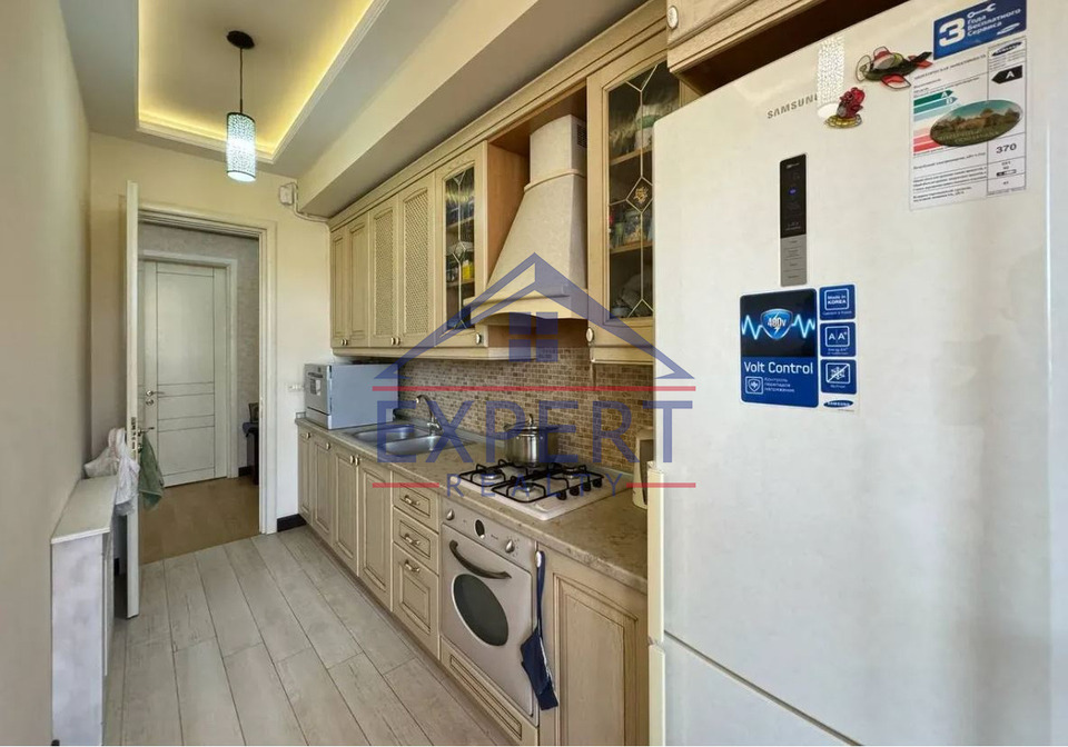 ԿԵՆՏՐՈՆ , ՍԱՅԱԹ-ՆՈՎԱ ՊՈՂՈՏԱ , 3 ՍԵՆՅԱԿ