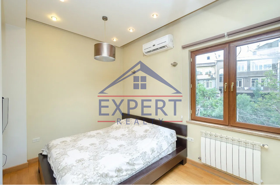 ԿԵՆՏՐՈՆ, ՄԱՇՏՈՑԻ ՊՈՂՈՏԱ, 2 ՍԵՆՅԱԿ