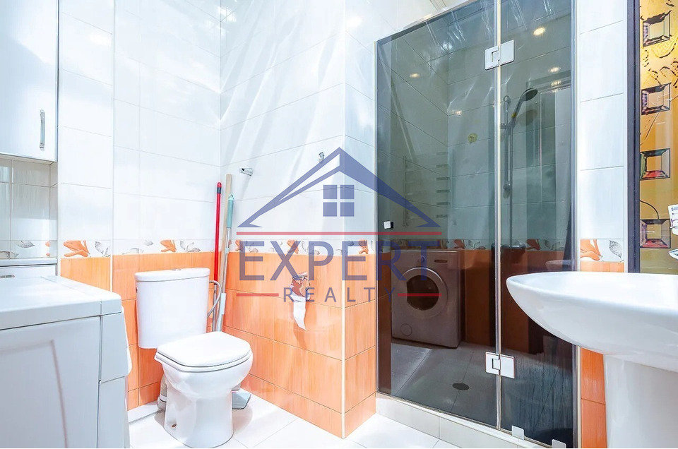 ԿԵՆՏՐՈՆ, ՄԱՇՏՈՑԻ ՊՈՂՈՏԱ, 2 ՍԵՆՅԱԿ