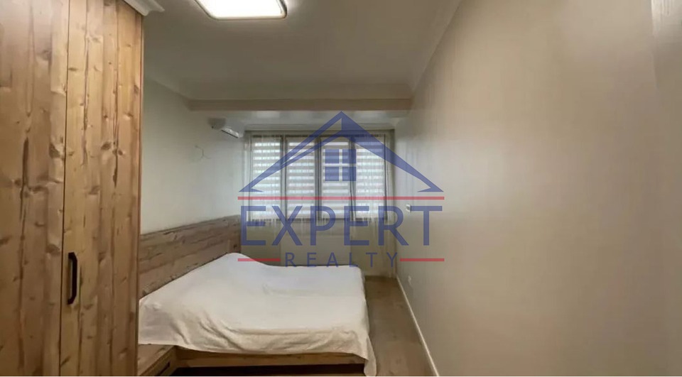 ԱՐԱԲԿԻՐ, ՕՐԲԵԼԻ ԵՂԲԱՅՐՆԵՐ ՓՈՂՈՑ, 3 ՍԵՆՅԱԿ