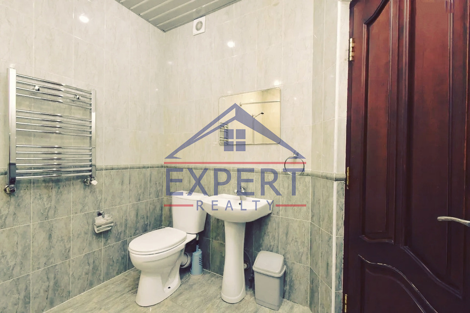 ԿԵՆՏՐՈՆ, ՍԱՐՅԱՆ ՓՈՂՈՑ, 4 ՍԵՆՅԱԿ