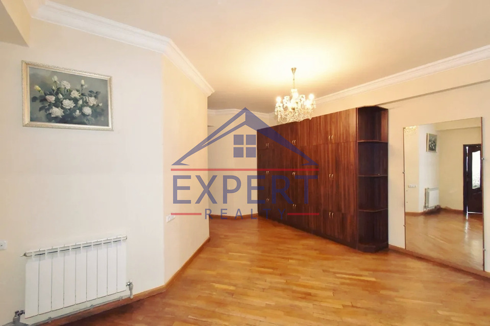 ԿԵՆՏՐՈՆ, ՍԱՐՅԱՆ ՓՈՂՈՑ, 4 ՍԵՆՅԱԿ