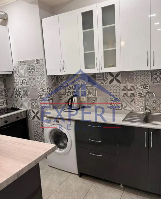 ԿԵՆՏՐՈՆ, ԾԻԾԵՌՆԱԿԱԲԵՐԴԻ ԽՃՈՒՂԻ, 2 ՍԵՆՅԱԿ