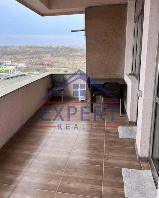 ԿԵՆՏՐՈՆ, ԾԻԾԵՌՆԱԿԱԲԵՐԴԻ ԽՃՈՒՂԻ, 2 ՍԵՆՅԱԿ