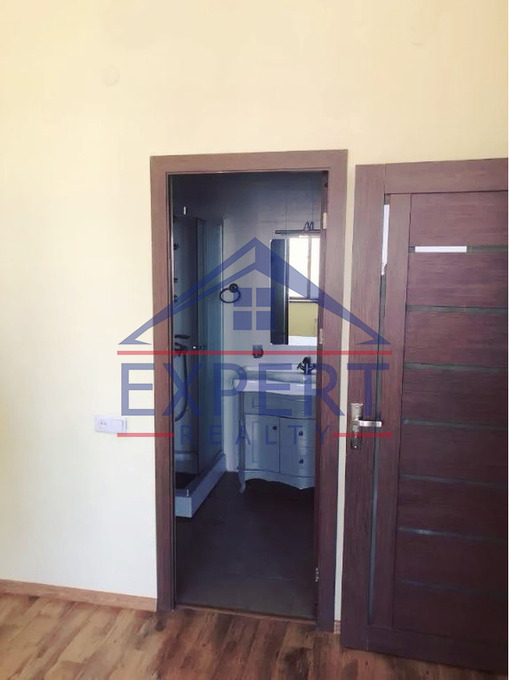 ԱՎԱՆ, ԾԱՐԱՎ ԱՂԲՅՈՒՐԻ ՓՈՂՈՑ, 4 ՍԵՆՅԱԿ