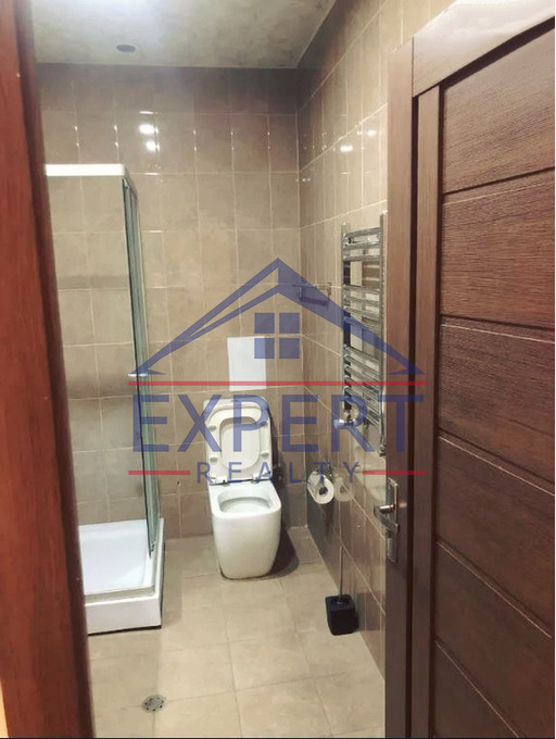 ԱՎԱՆ, ԾԱՐԱՎ ԱՂԲՅՈՒՐԻ ՓՈՂՈՑ, 4 ՍԵՆՅԱԿ