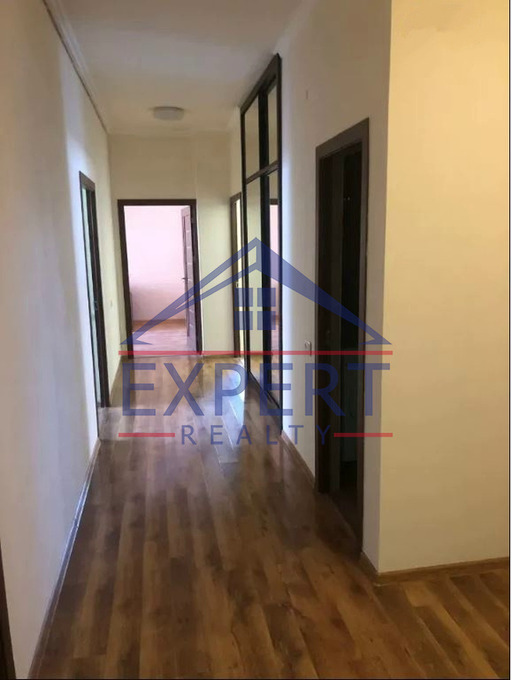 ԱՎԱՆ, ԾԱՐԱՎ ԱՂԲՅՈՒՐԻ ՓՈՂՈՑ, 4 ՍԵՆՅԱԿ