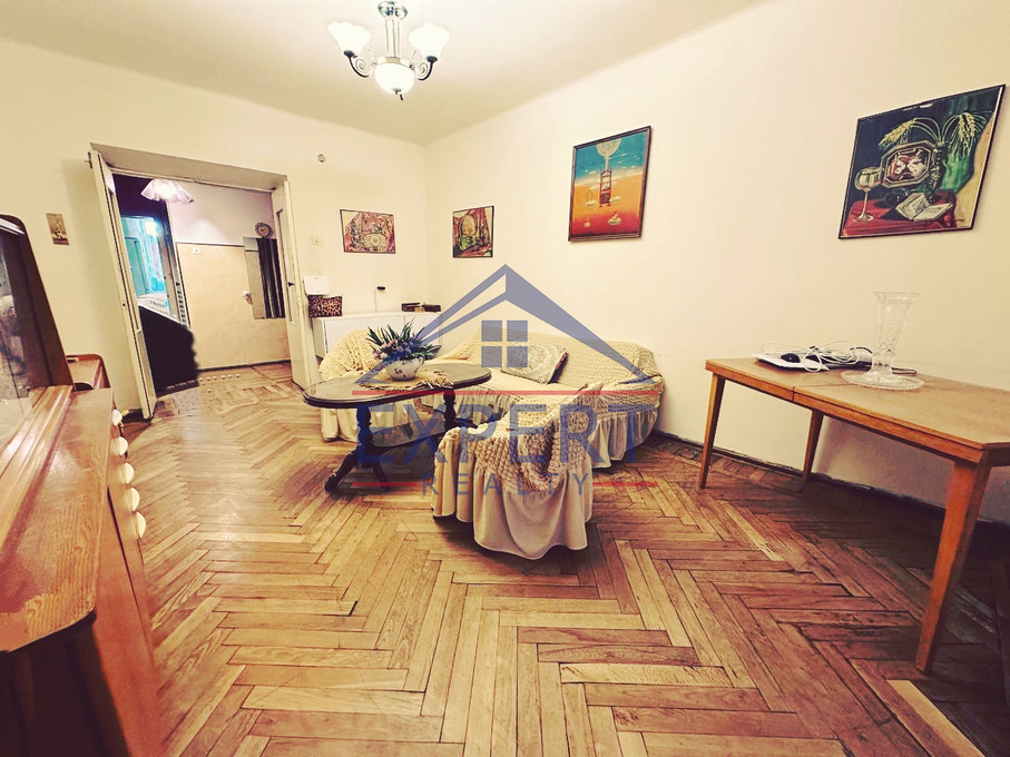 ԱՐԱԲԿԻՐ, ԱՐԱՄ ԽԱՉԱՏՐՅԱՆ ՓՈՂՈՑ, 3 ՍԵՆՅԱԿ