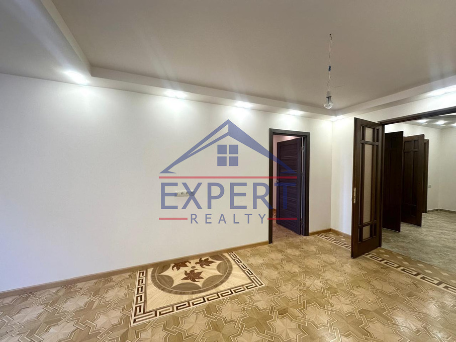 ԿԵՆՏՐՈՆ,ՏԻԳՐԱՆ ՄԵԾ ՊՈՂԵՏԱ, 2 ՍԵՆՅԱԿ