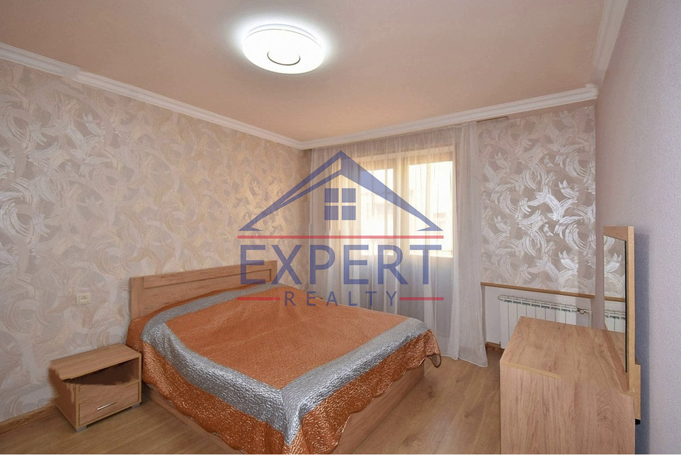ԿԵՆՏՐՈՆ, ՀԱՆՐԱՊԵՏՈՒԹՅԱՆ ՓՈՂՈՑ, 3 ՍԵՆՅԱԿ