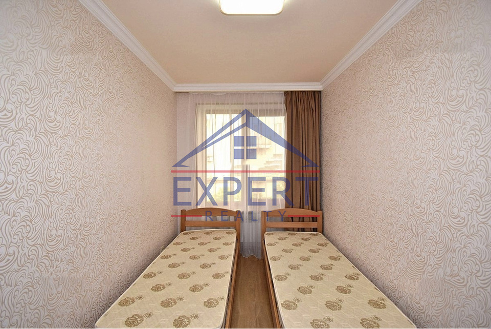 ԿԵՆՏՐՈՆ, ՀԱՆՐԱՊԵՏՈՒԹՅԱՆ ՓՈՂՈՑ, 3 ՍԵՆՅԱԿ
