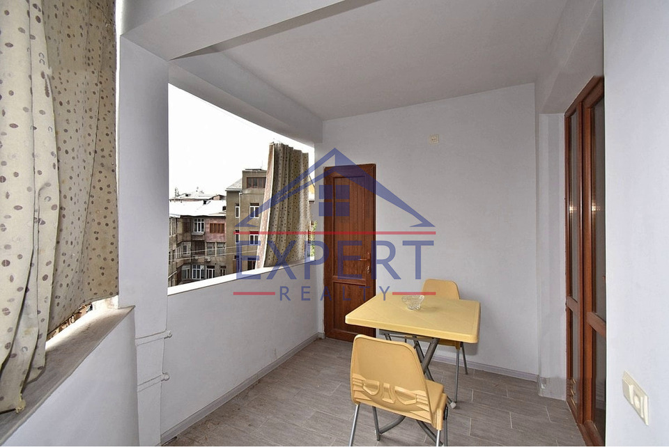 ԿԵՆՏՐՈՆ, ՀԱՆՐԱՊԵՏՈՒԹՅԱՆ ՓՈՂՈՑ, 3 ՍԵՆՅԱԿ