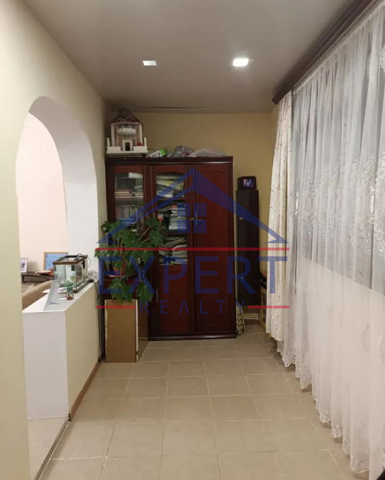 ՔԱՆԱՔԵՌ ԶԵՅԹՈՒՆ, 14 ՓՈՂՈՑ, 3 ՍԵՆՅԱԿ