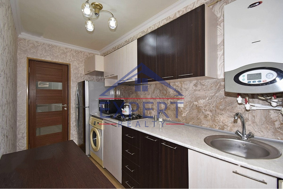 ԿԵՆՏՐՈՆ, ՀԱՆՐԱՊԵՏՈՒԹՅԱՆ ՓՈՂՈՑ, 3 ՍԵՆՅԱԿ