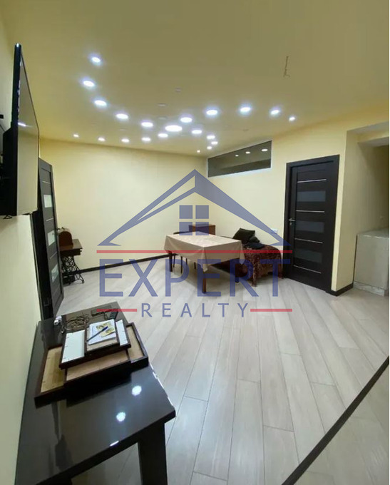 ՆՈՐ ՆՈՐՔ, 2 - ՐԴ ՆՐԲԱՆՑՔ, 3 ՍԵՆՅԱԿ