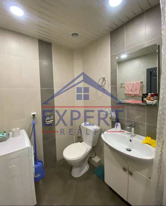 ՆՈՐ ՆՈՐՔ, 2 - ՐԴ ՆՐԲԱՆՑՔ, 3 ՍԵՆՅԱԿ