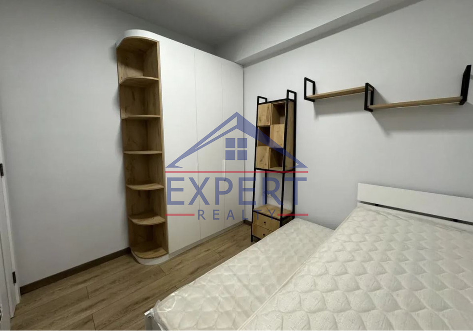 ԴԱՎԹԱՇԵՆ, ԱՆԱՍՏԱՍ ՄԻԿՈՅԱՆ ՓՈՂՈՑ, 3 ՍԵՆՅԱԿ