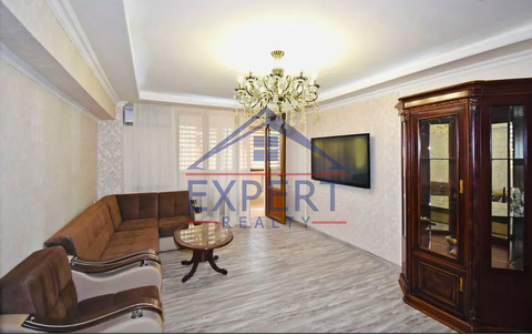 ԿԵՆՏՐՈՆ, ՄԱՇՏՈՑԻ ՊՈՂՈՏԱ, 3 ՍԵՆՅԱԿ